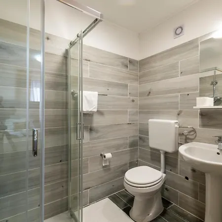Πανσιόν Casa Garibaldi - With Private Bathrooms