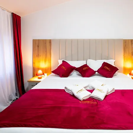 Casa Garibaldi - With Private Bathrooms 3* Petrovija